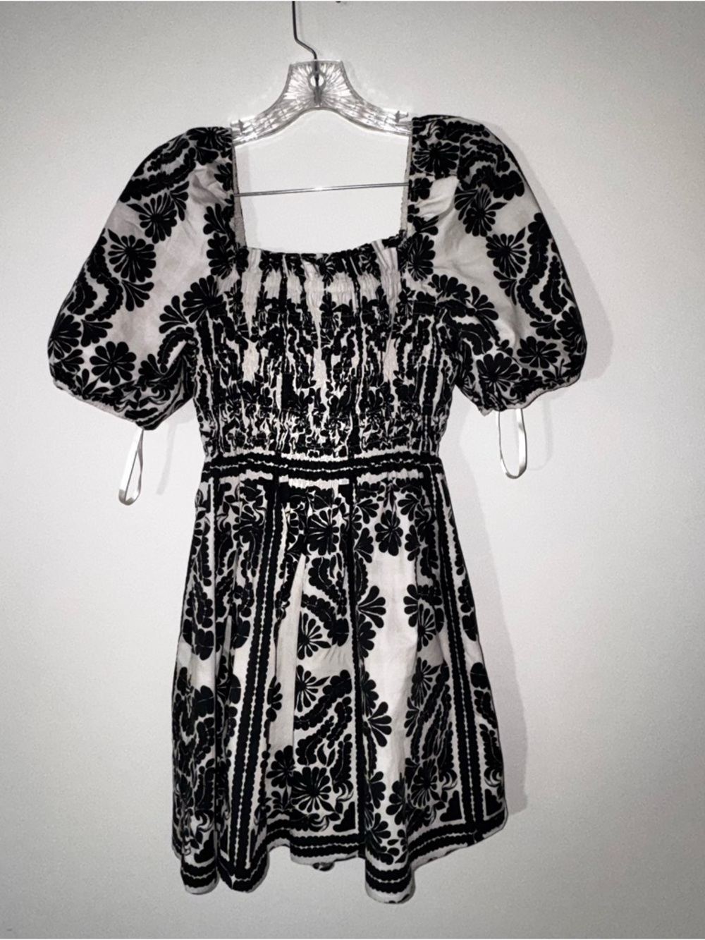 ANTONIO MELANI Black & White Floral Puff Sleeve Mini Dress